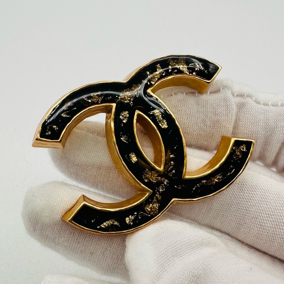Chanel Gold Flake Brooch Vintage